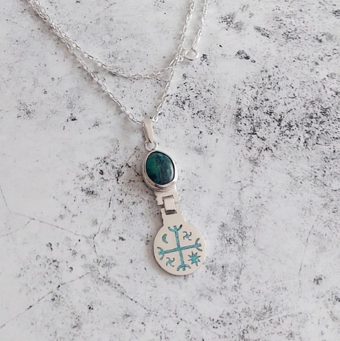 Collar Mapuche Kultrún en Plata 950 con Piedra Malaquita 