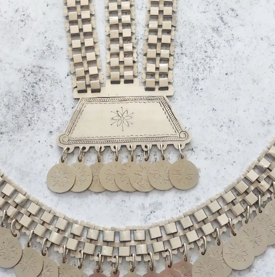 Conjunto Mapuche Trapelakucha Keltatuwe y Trarilonko en Metal Alpaca 2