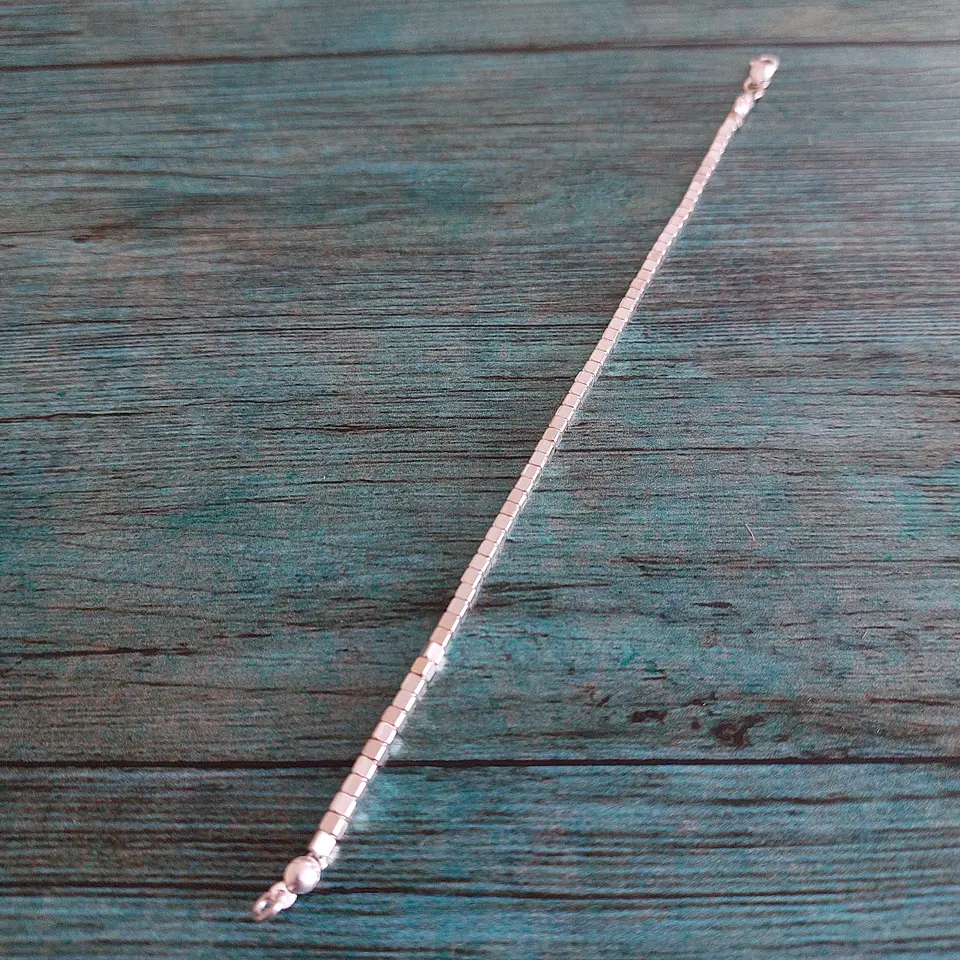Pulsera Mapuche de Mostacillas cuadradas  2