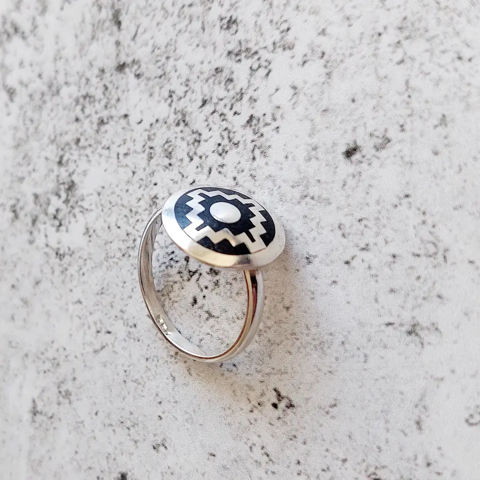 Anillo Mapuche Chakana con Piedra Volcánica 2