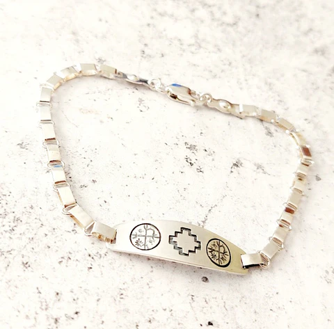 Pulsera Mapuche diseño Chakana y Kultrún