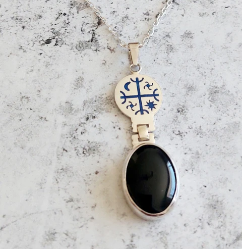 Collar Mapuche Kultrún con Obsidiana
