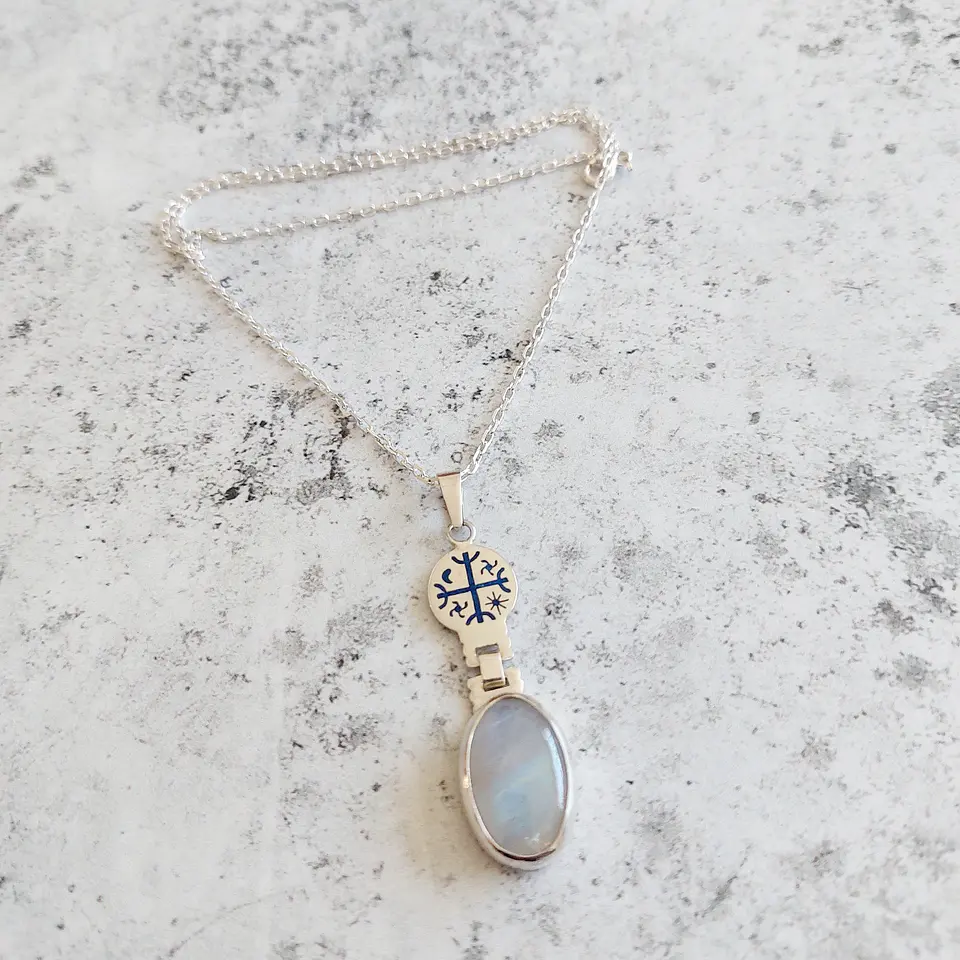 Collar Mapuche Kultrún con Piedra Luna 1