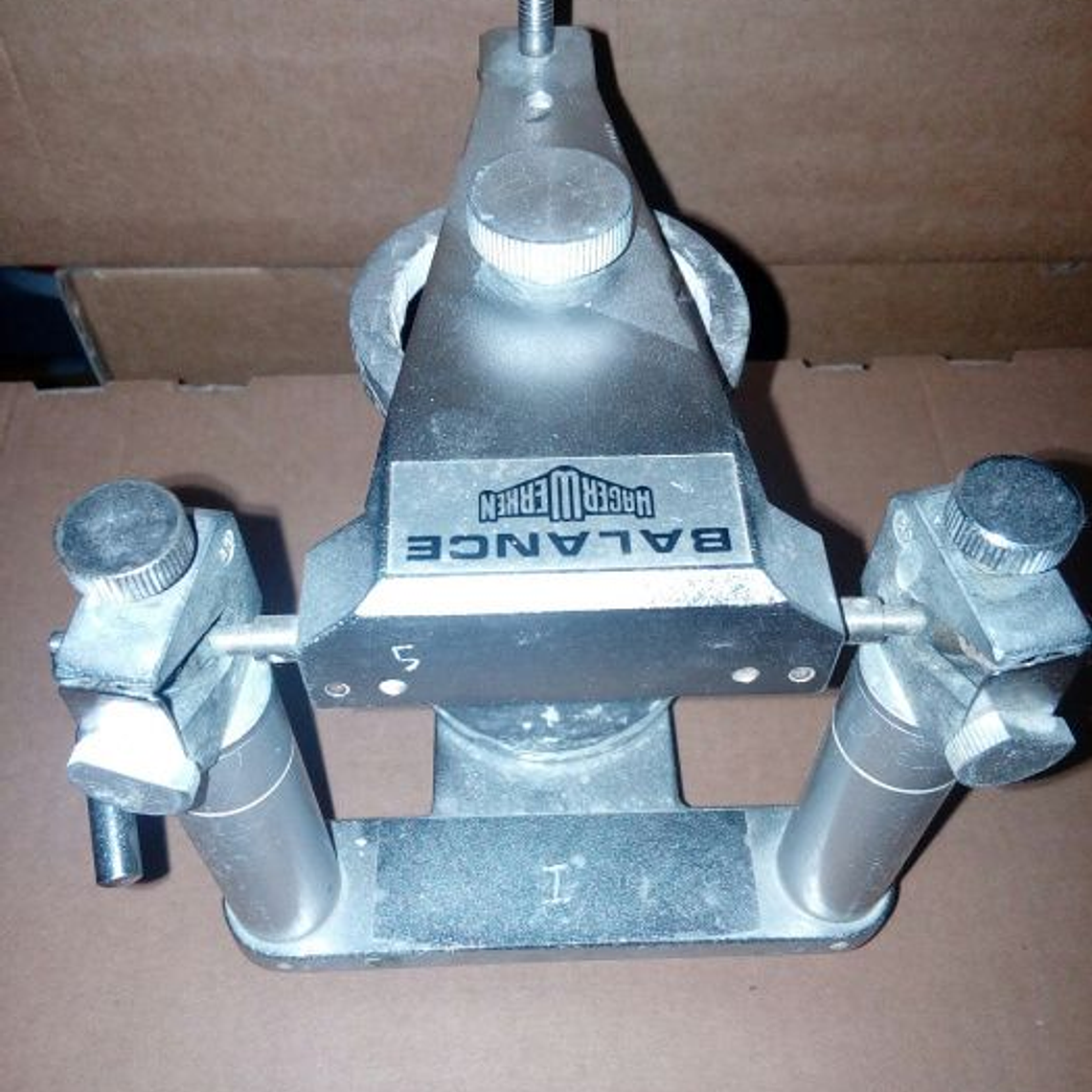 Articulador dentária 1