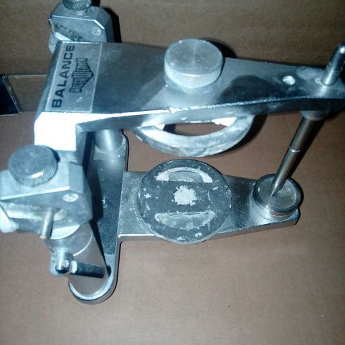 Articulador dentária 2