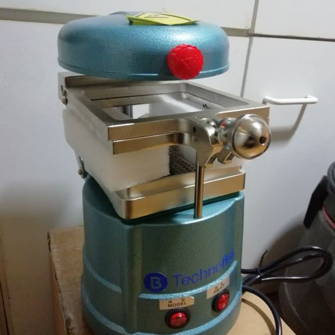 Termoformadora dentaria 1