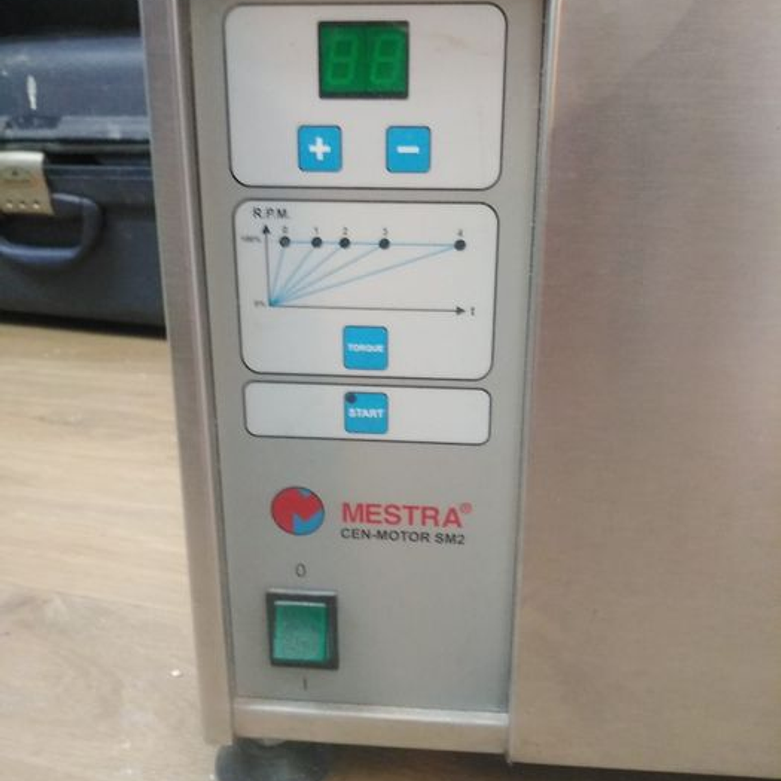 Centrifuga mestra dentaria 2