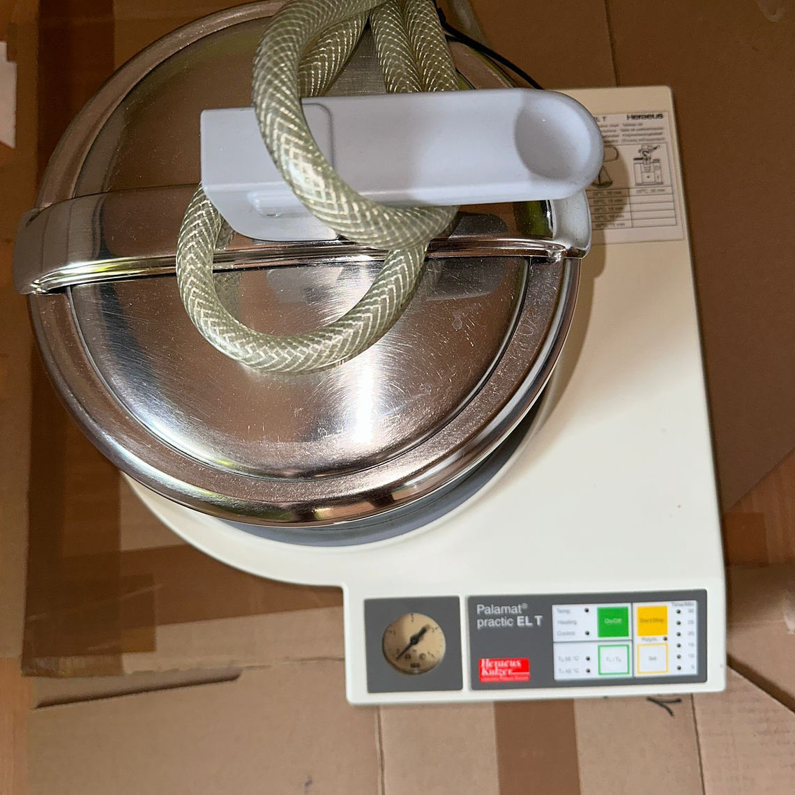 Polimerizadora Kulzer Palamat Pratic EL T 2