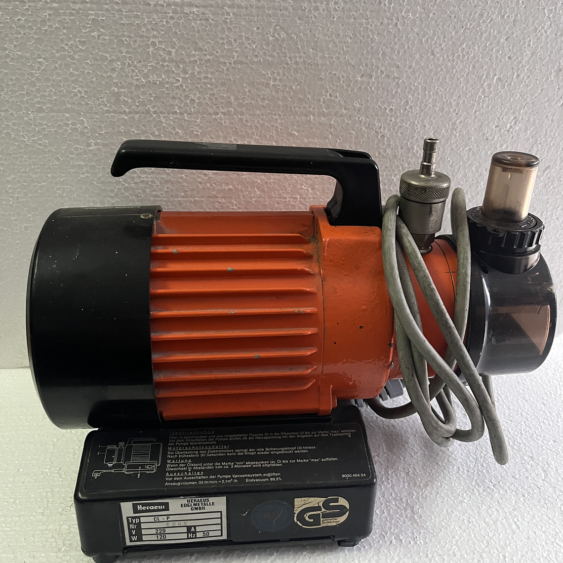 BOMBA DE VACUO KULZER DENTARIA 1