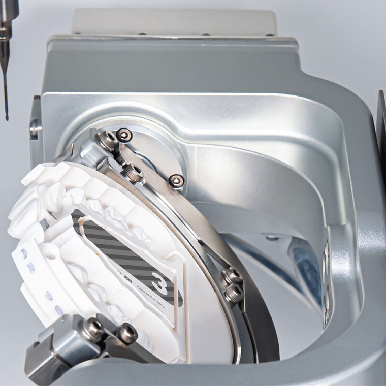 FRESADORA ARUM 5X-300D (S/CAM) 3