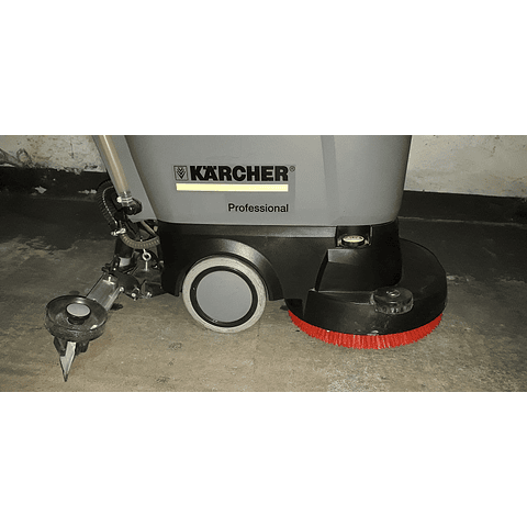 Arriendo Vacuolavadora Karcher 25 Litros (baterías)