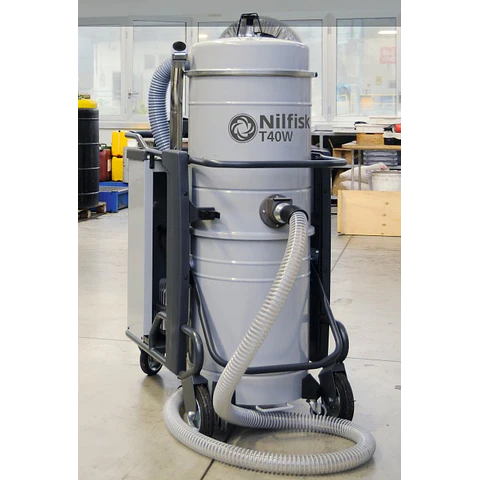 Arriendo Aspiradora Industrial Polvo/Agua Trifásica