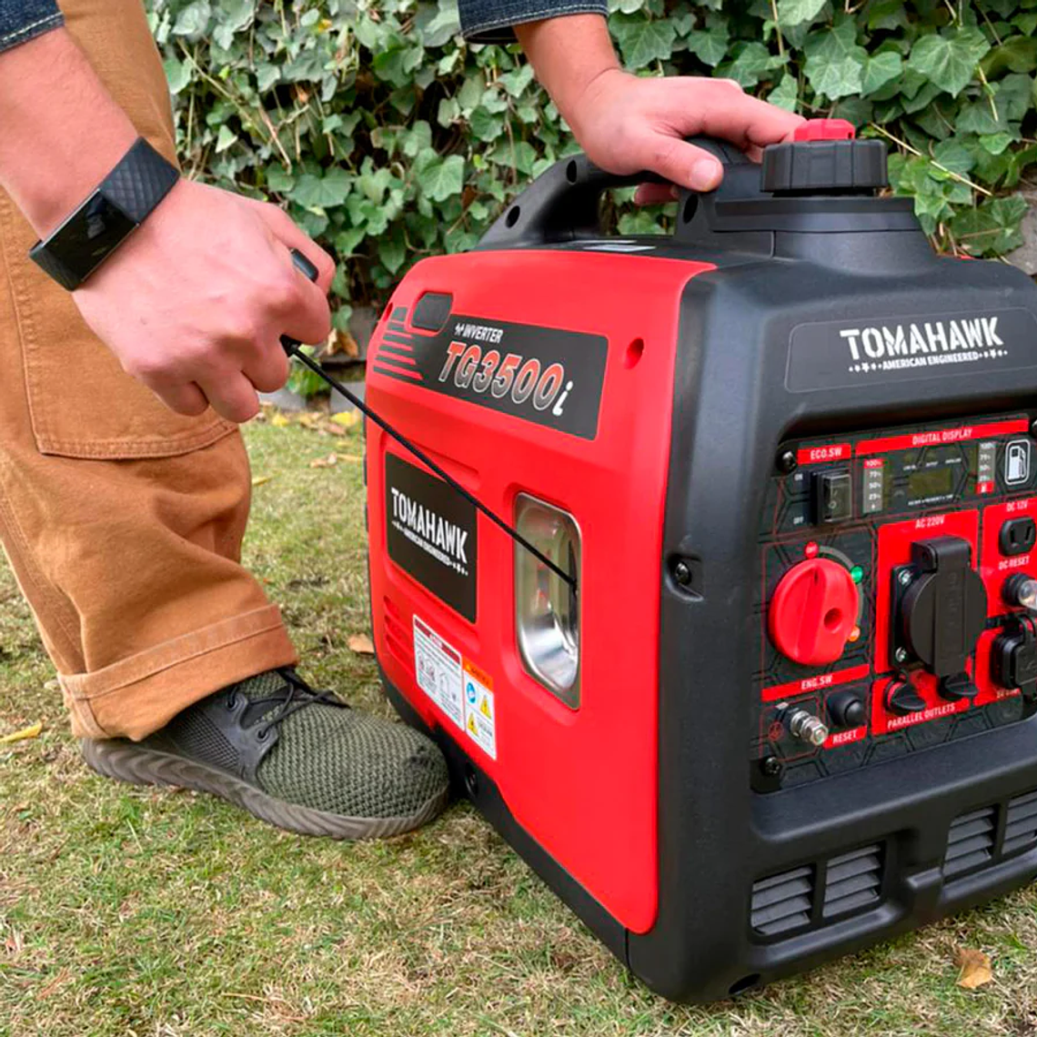 Generador 3.5Kw Tomahawk Power Inverter TG3500i 7