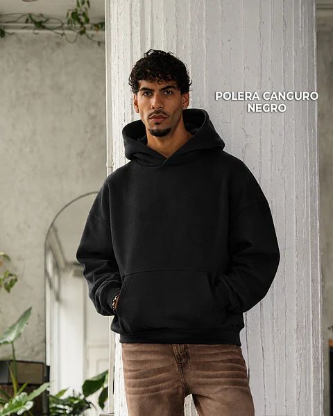 POLERA CANGURO NEGRO