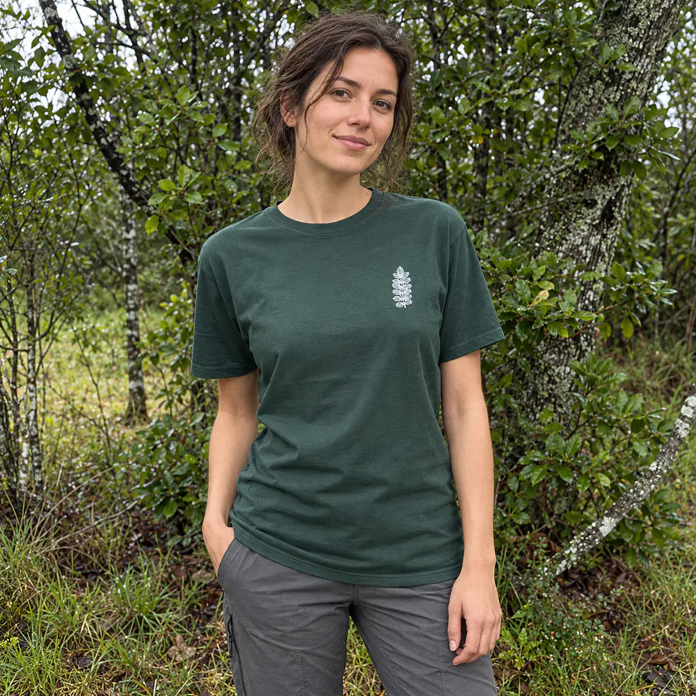 Polera Hojas Nativas Espalda