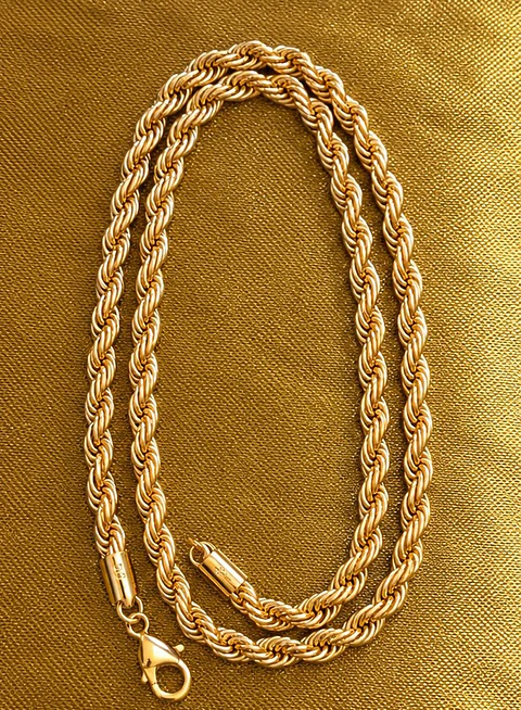 Collar dorado
