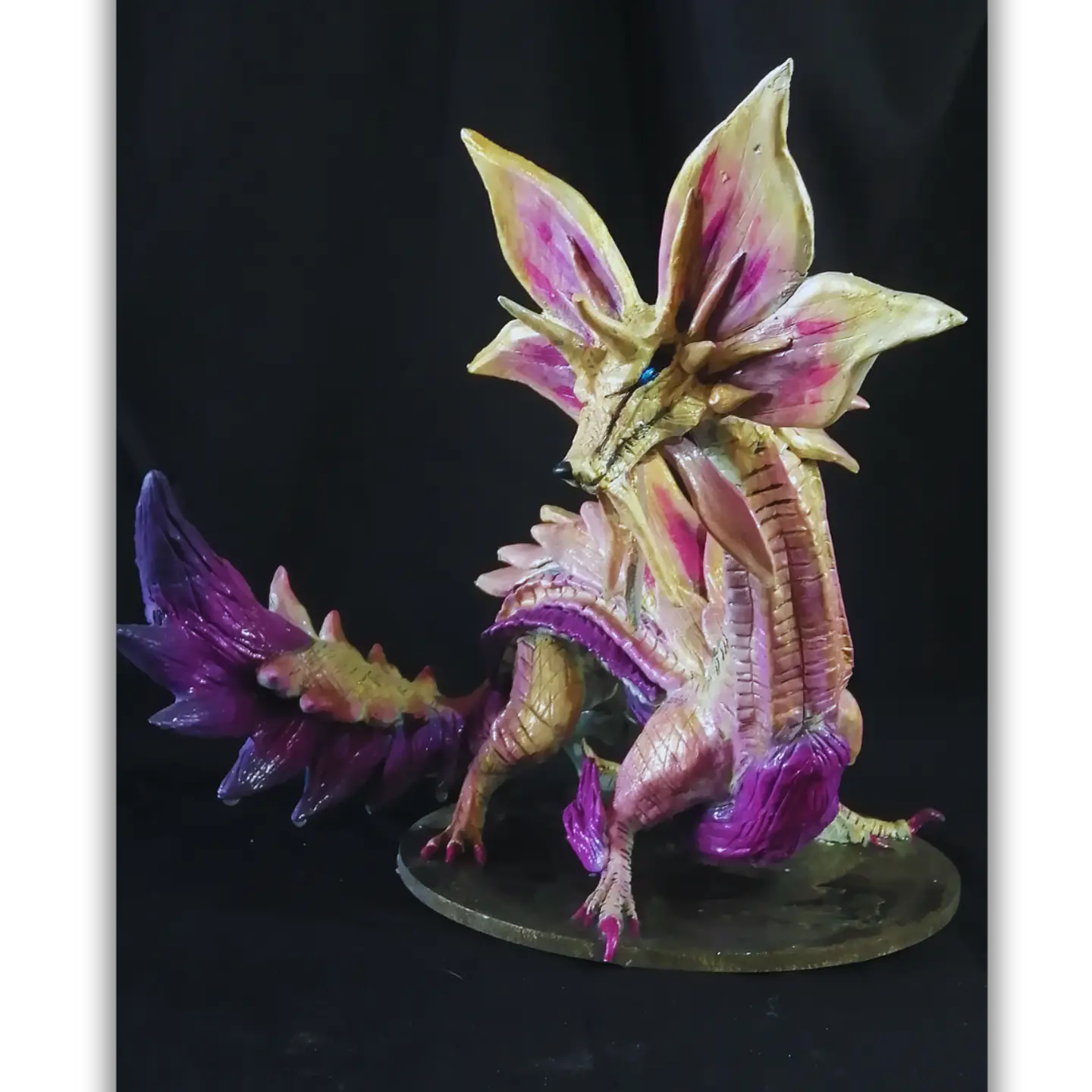 Mizutsune monster hunter Escultura  1