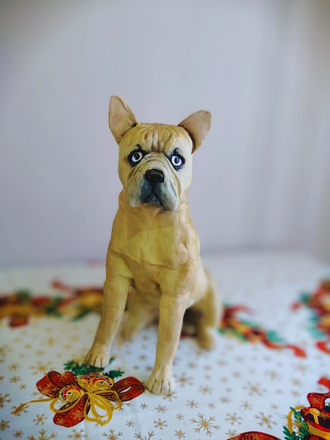 Memorial Bulldog Frances Escultura
