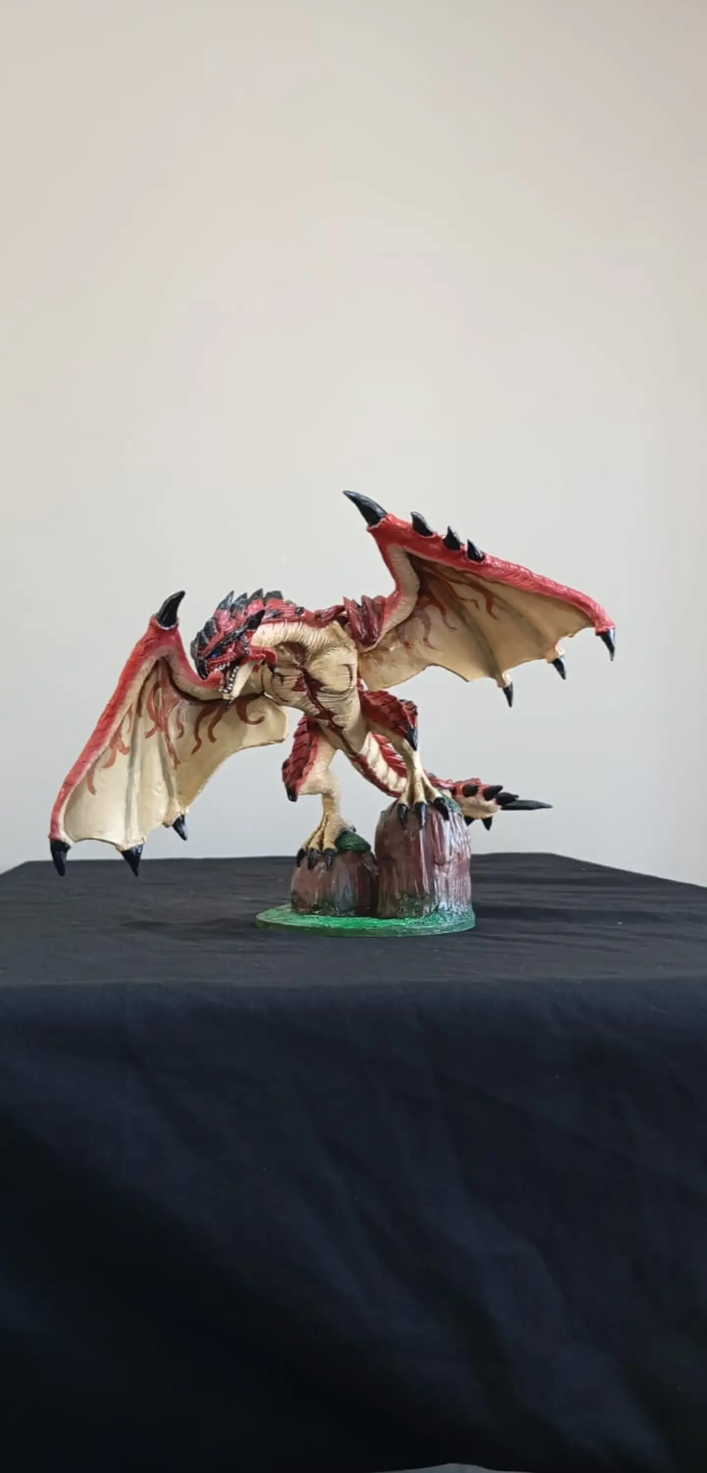 Monster hunter rathalos  Escultura 1