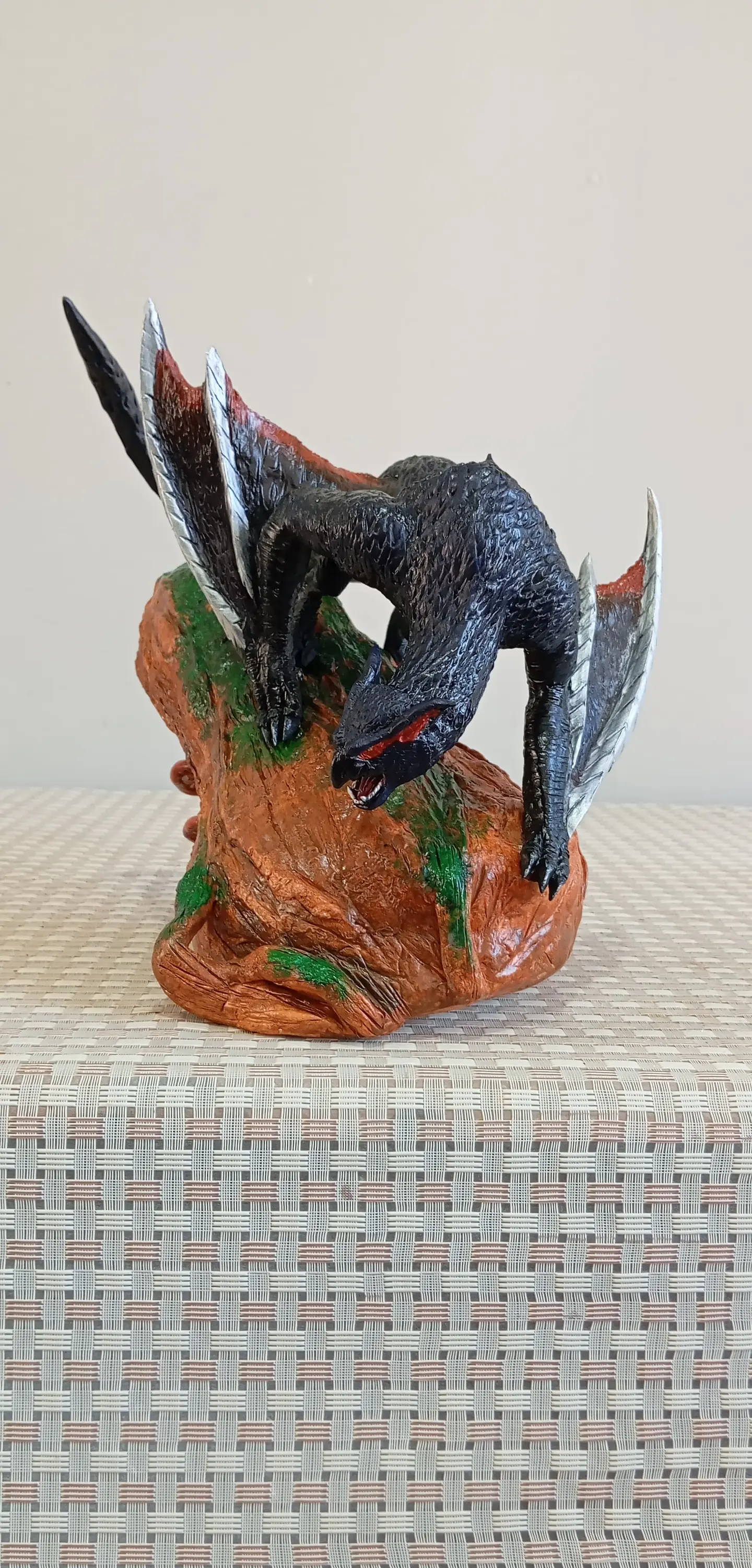 Nargacuga Monster Hunter Escultura Sombra Nocturna 4