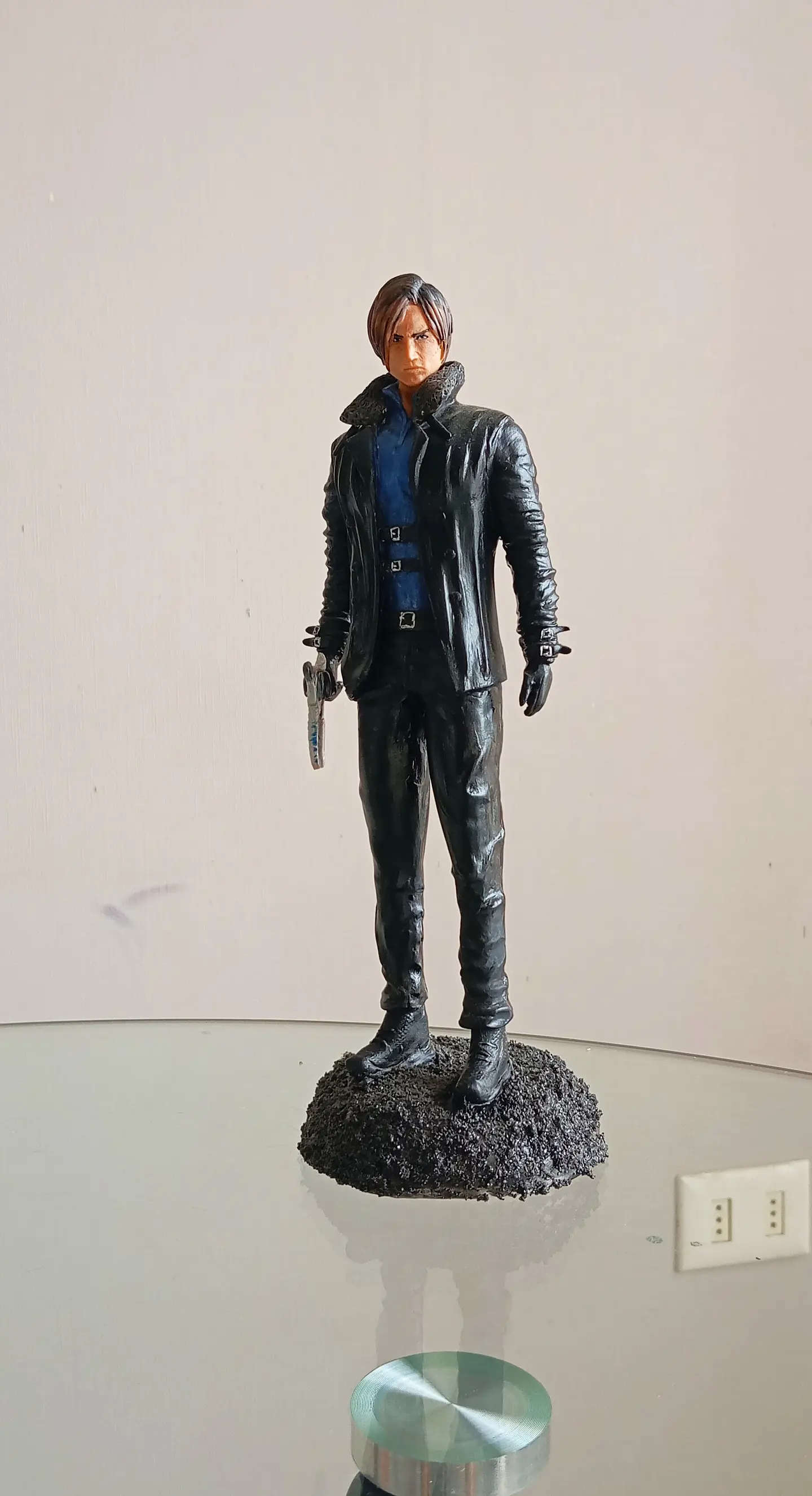 Resident Evil Leon S.Kennedy Estatuilla  10