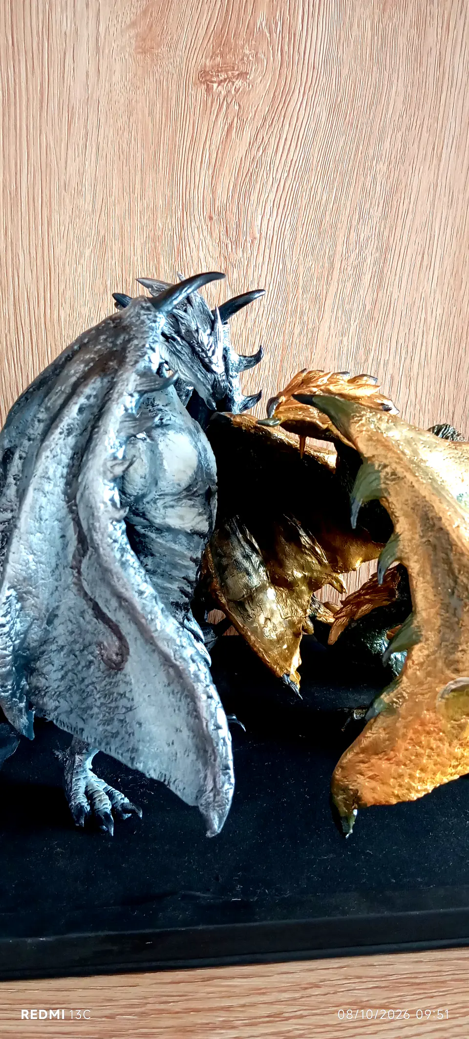 Monster Hunter Silver Rathalos y Gold Rathian escultura 3
