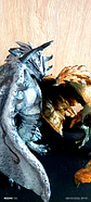 Monster Hunter Silver Rathalos y Gold Rathian escultura - Miniatura 2