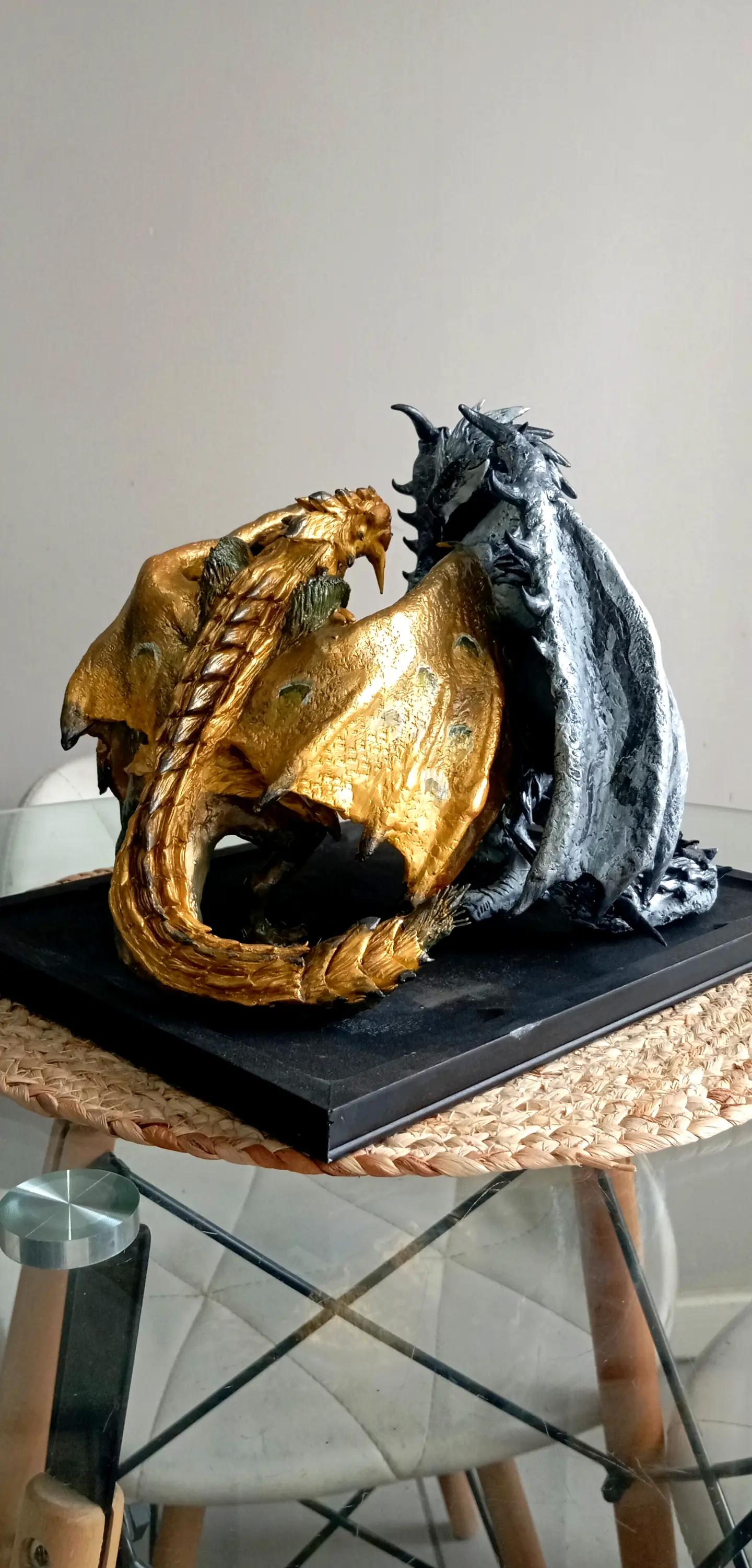 Monster Hunter Silver Rathalos y Gold Rathian escultura 6