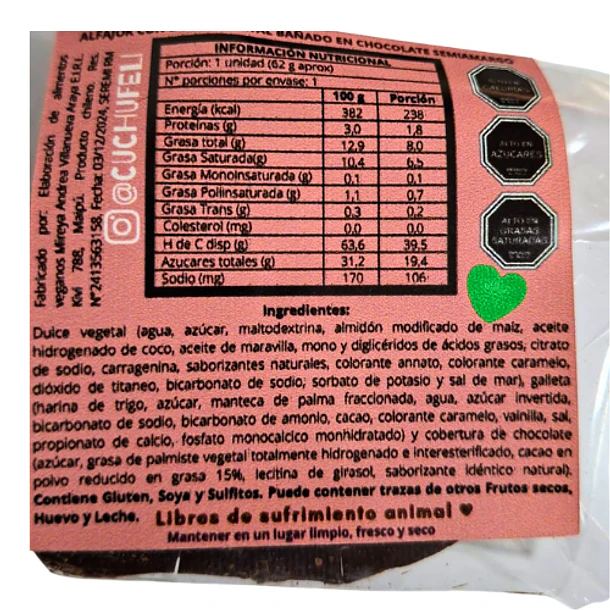 Alfajor bañado en chocolate negro Cuchufeli 3