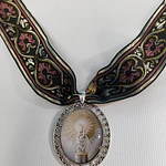 Colgante Virgen del Pilar con Cinta Baturra (6,5 cm)