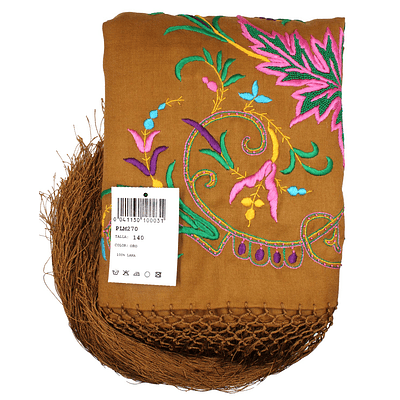 PAÑUELO DE MERINO BORDADO