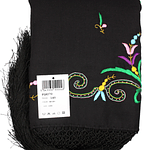 PAÑUELO DE MERINO BORDADO