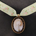 Colgante Virgen del Pilar para Indumentaria Regional