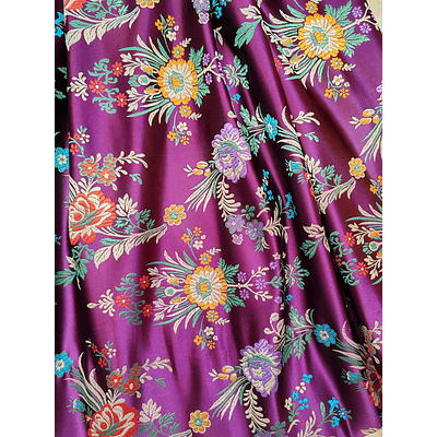 FALDA BROCADA NIÑA largo 67 cms