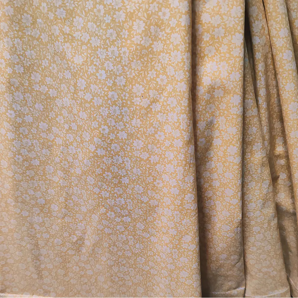 FALDA EXCLUSIVA TALLA 40 /42 MOD AMARILLO