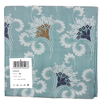 PAÑUELO DE SEDA ESPOLINADA