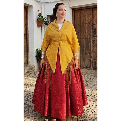 Traje regional 2 pliezas t  38/40 Falda y manton pico de 140 
