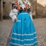 TRAJE REGIONAL MUJER 34/36  MOD REINA 3 PIEZAS