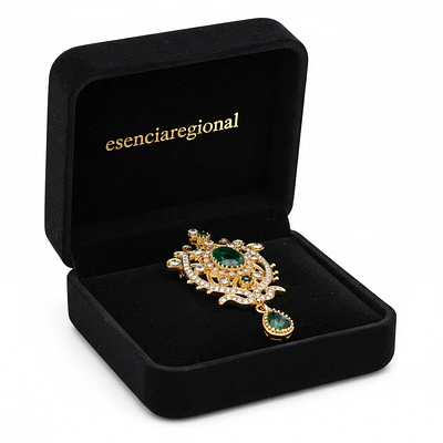 Broche Colgante Regional con Piedra Verde – 6,5 cm – Artesanía para Indumentaria Baturra