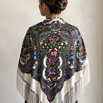 Pañuelo o Mantón Regional Tradicional 135x135 cm Blanco con Flecos Mod Selena