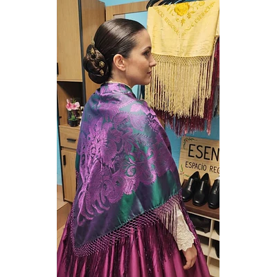 Conjunto baturra regional falda y mantón de mezcla  seda exclusivo talla 42-46
