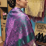 Conjunto baturra regional falda y mantón de mezcla  seda exclusivo talla 42-46
