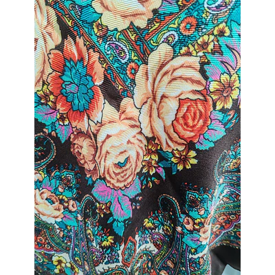 Mantón Regional Estampado 110x110 cm Tacto Lanoso | Viscosa para Traje Baturro y Folclore