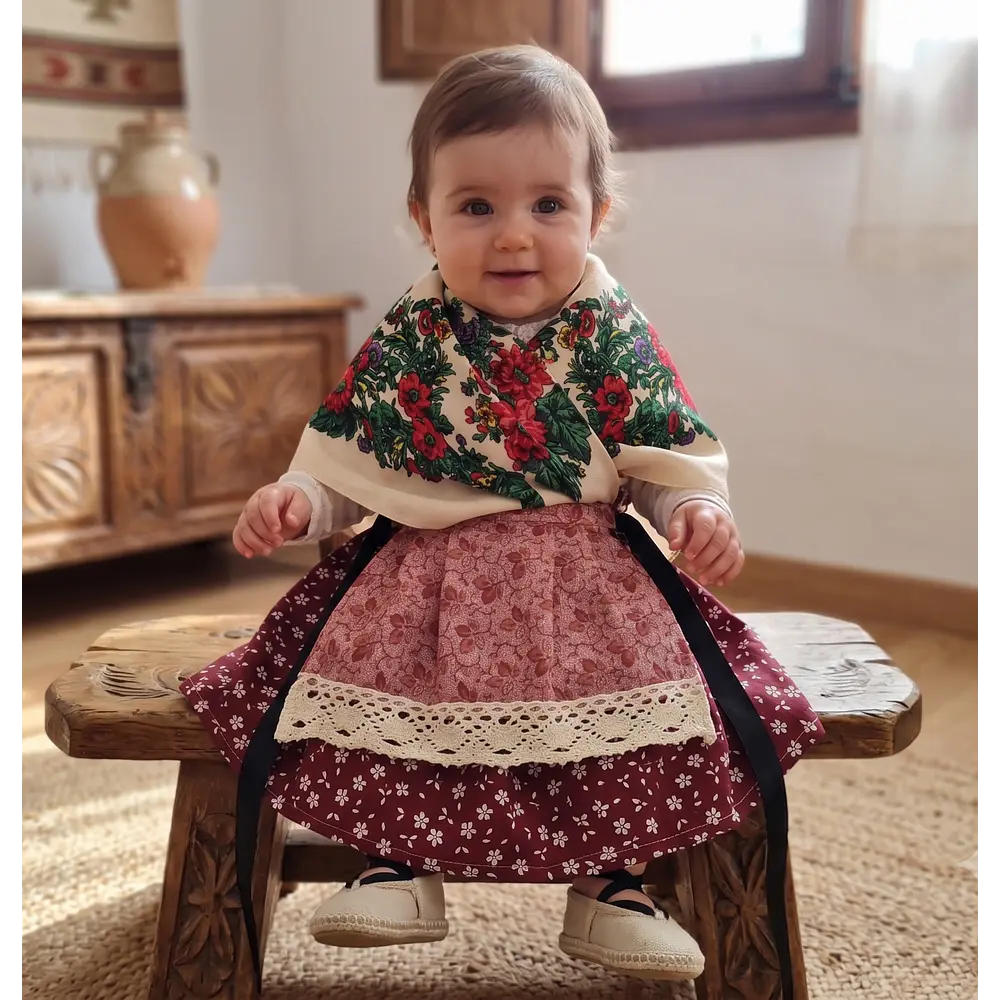 Conjunto Regional para Bebé 0-6 meses (Falda 24 cm)
