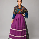 Conjunto regional aragonés de tres piezas talla 48-50 con mantón turquesa