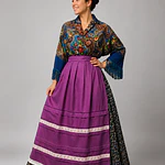 Conjunto regional aragonés de tres piezas talla 48-50 con mantón turquesa