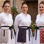 FALDRIQUERA ESTAMPADA  VARIOS MODELOS TRADICIONAL