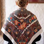 Pañuelo de Baturra Fondo Blanco con Flores y Cachemir (110x110 cm)