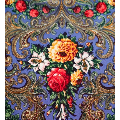 Pañuelo de Baturra Fondo Azul Violáceo con Lirios y Cachemir (110x110 cm)