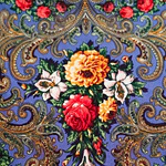 Pañuelo de Baturra Fondo Azul Violáceo con Lirios y Cachemir (110x110 cm)